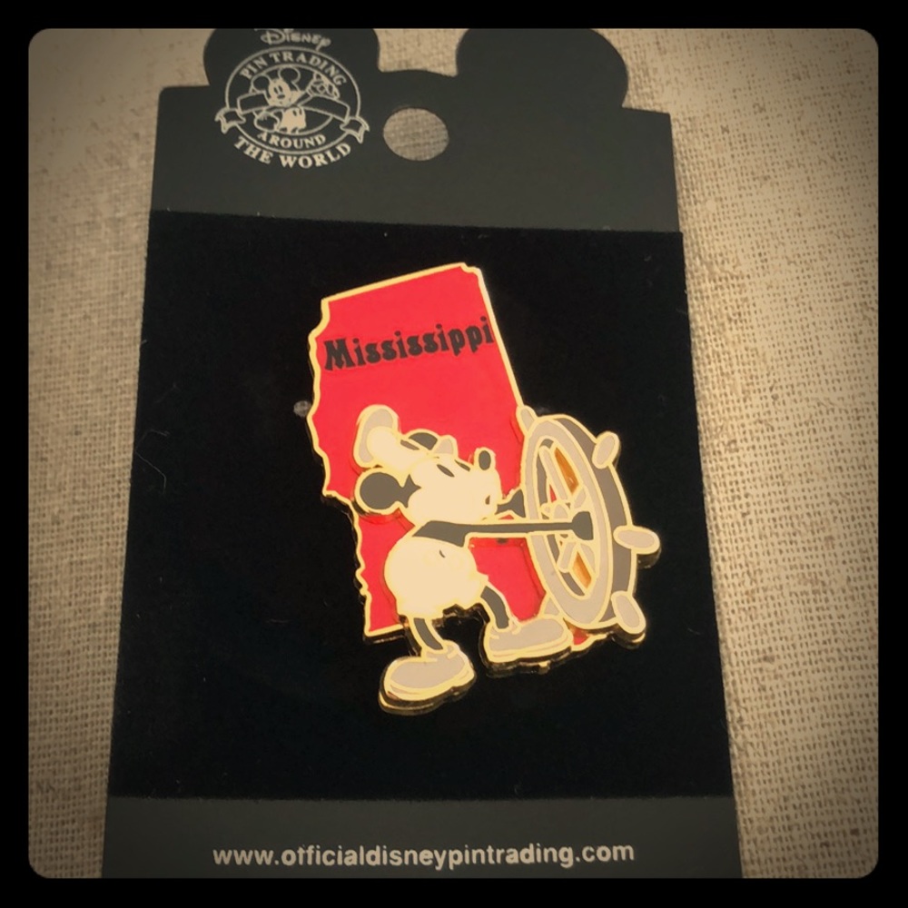 Disney Trading Pin Mississippi